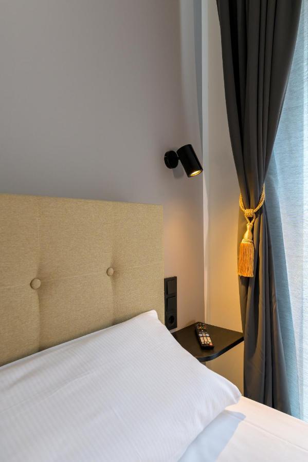 Nikii City Hotel Leverkusen Ngoại thất bức ảnh