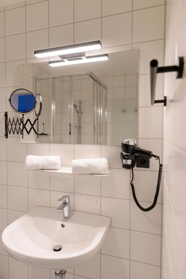 Nikii City Hotel Leverkusen Ngoại thất bức ảnh