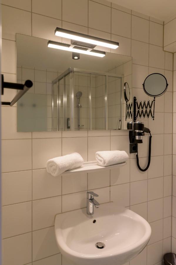 Nikii City Hotel Leverkusen Ngoại thất bức ảnh
